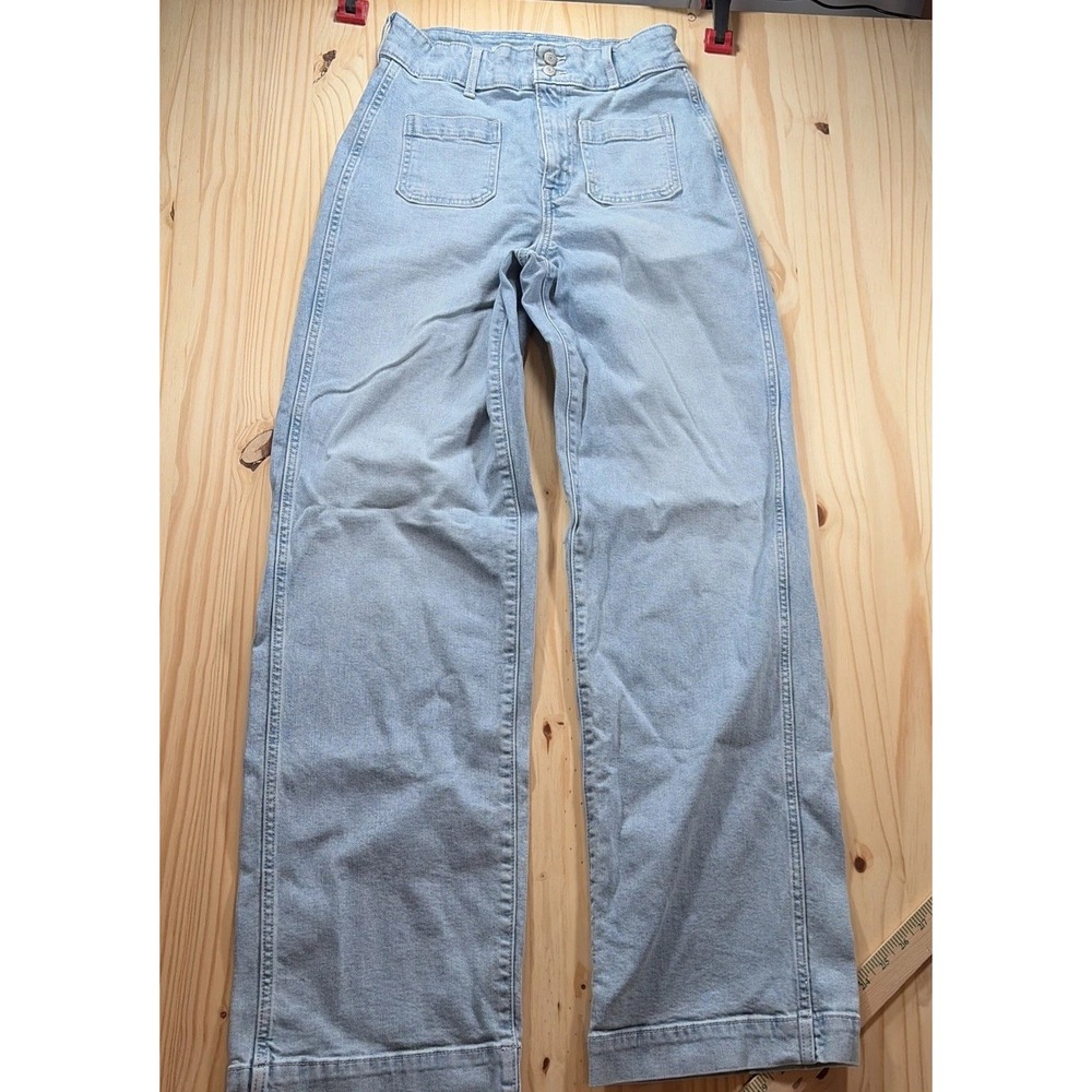 Old Navy Extra High Rise Sky-hi Wide Leg Jeans Size 4 Front Pockets Light Wash